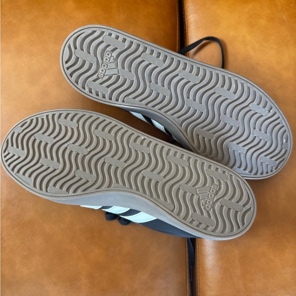 Adidas VL Court 3.0 Sneakers Black White Stripes Gum Sole SZ9.5 - Picture 3 of 14